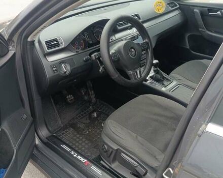 Серый Фольксваген Пассат, объемом двигателя 1.97 л и пробегом 250 тыс. км за 9200 $, фото 17 на Automoto.ua