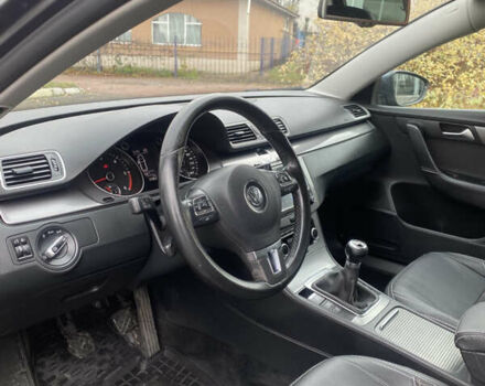 Фольксваген Пассат 2011 в Киеве на Automoto.ua Серый Фольксваген Пассат, объемом двигателя 1.6 л и пробегом 294 тыс. км за 8200 $, фото 8 на Automoto.ua