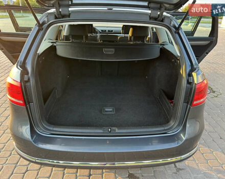 Сірий Фольксваген Пассат, об'ємом двигуна 1.6 л та пробігом 279 тис. км за 8900 $, фото 14 на Automoto.ua