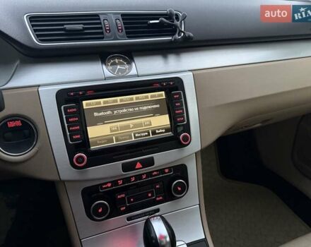 Серый Фольксваген Пассат, объемом двигателя 2 л и пробегом 255 тыс. км за 11000 $, фото 42 на Automoto.ua