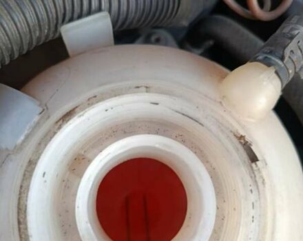 Серый Фольксваген Пассат, объемом двигателя 1.97 л и пробегом 290 тыс. км за 12000 $, фото 3 на Automoto.ua