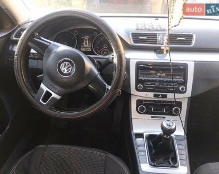 Сірий Фольксваген Пассат, об'ємом двигуна 1.6 л та пробігом 258 тис. км за 8900 $, фото 2 на Automoto.ua