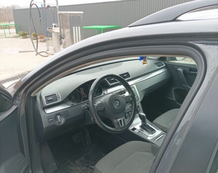 Серый Фольксваген Пассат, объемом двигателя 2 л и пробегом 290 тыс. км за 9900 $, фото 6 на Automoto.ua