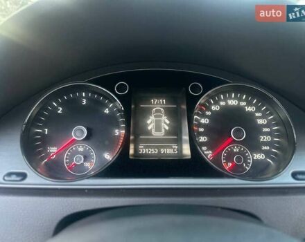 Серый Фольксваген Пассат, объемом двигателя 1.6 л и пробегом 332 тыс. км за 10500 $, фото 10 на Automoto.ua