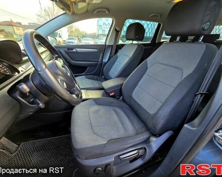 Серый Фольксваген Пассат, объемом двигателя 2 л и пробегом 335 тыс. км за 8500 $, фото 8 на Automoto.ua