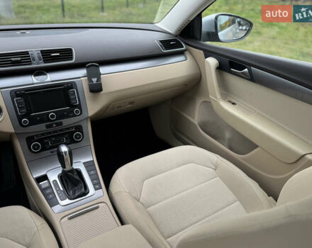 Серый Фольксваген Пассат, объемом двигателя 2 л и пробегом 236 тыс. км за 11999 $, фото 22 на Automoto.ua