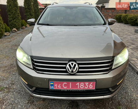 Сірий Фольксваген Пассат, об'ємом двигуна 1.6 л та пробігом 307 тис. км за 8800 $, фото 4 на Automoto.ua