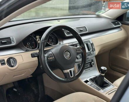 Серый Фольксваген Пассат, объемом двигателя 1.97 л и пробегом 271 тыс. км за 10550 $, фото 58 на Automoto.ua