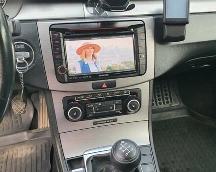 Серый Фольксваген Пассат, объемом двигателя 1.6 л и пробегом 319 тыс. км за 8500 $, фото 14 на Automoto.ua