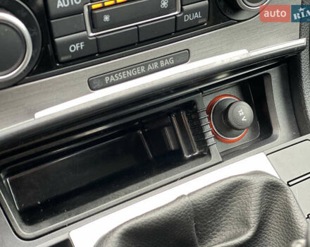 Серый Фольксваген Пассат, объемом двигателя 1.6 л и пробегом 285 тыс. км за 8200 $, фото 43 на Automoto.ua