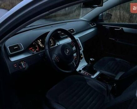 Серый Фольксваген Пассат, объемом двигателя 1.97 л и пробегом 260 тыс. км за 10500 $, фото 3 на Automoto.ua