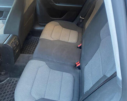 Серый Фольксваген Пассат, объемом двигателя 1.6 л и пробегом 262 тыс. км за 9200 $, фото 10 на Automoto.ua