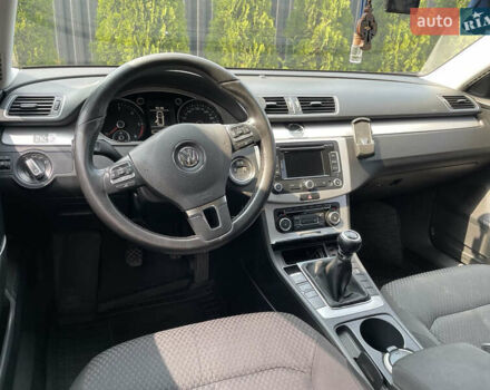 Серый Фольксваген Пассат, объемом двигателя 1.97 л и пробегом 280 тыс. км за 9700 $, фото 14 на Automoto.ua