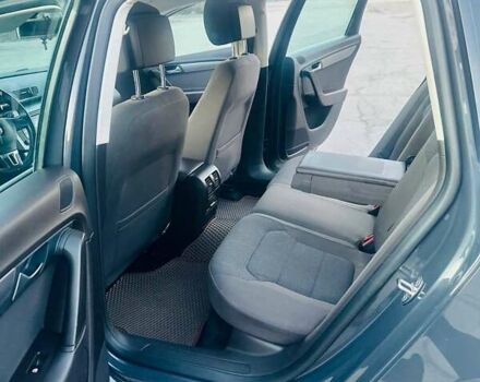 Серый Фольксваген Пассат, объемом двигателя 1.6 л и пробегом 332 тыс. км за 10500 $, фото 12 на Automoto.ua