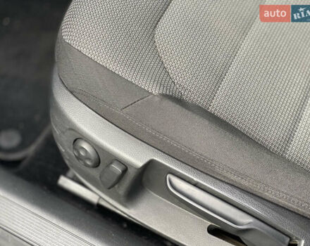 Серый Фольксваген Пассат, объемом двигателя 1.6 л и пробегом 285 тыс. км за 8200 $, фото 66 на Automoto.ua