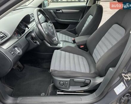 Серый Фольксваген Пассат, объемом двигателя 1.4 л и пробегом 264 тыс. км за 8800 $, фото 44 на Automoto.ua