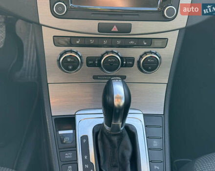 Серый Фольксваген Пассат, объемом двигателя 1.97 л и пробегом 213 тыс. км за 10700 $, фото 13 на Automoto.ua