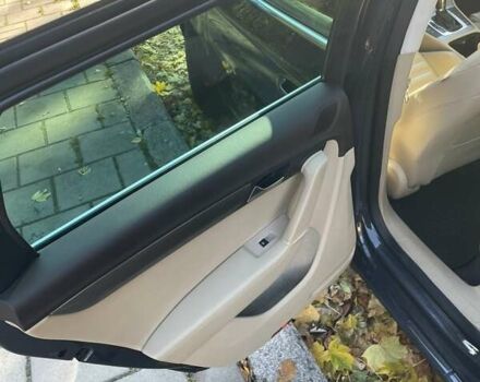 Фольксваген Пассат 2012 в Львове на Automoto.ua Серый Фольксваген Пассат, объемом двигателя 2 л и пробегом 327 тыс. км за 9800 $, фото 16 на Automoto.ua