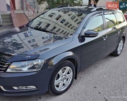 Сірий Фольксваген Пассат, об'ємом двигуна 1.97 л та пробігом 262 тис. км за 11000 $, фото 10 на Automoto.ua