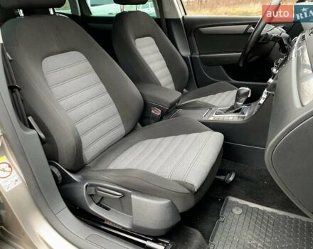 Серый Фольксваген Пассат, объемом двигателя 2 л и пробегом 258 тыс. км за 10955 $, фото 34 на Automoto.ua