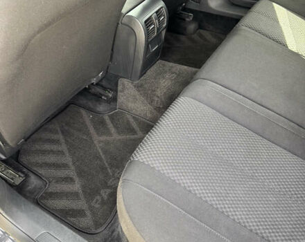 Серый Фольксваген Пассат, объемом двигателя 2 л и пробегом 278 тыс. км за 10300 $, фото 7 на Automoto.ua