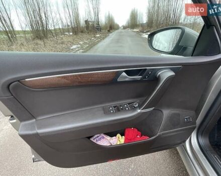 Сірий Фольксваген Пассат, об'ємом двигуна 2 л та пробігом 255 тис. км за 12400 $, фото 13 на Automoto.ua