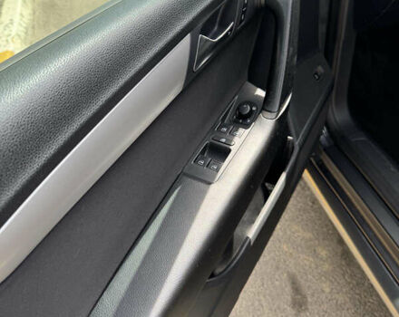 Серый Фольксваген Пассат, объемом двигателя 2 л и пробегом 278 тыс. км за 10300 $, фото 6 на Automoto.ua