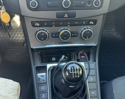 Серый Фольксваген Пассат, объемом двигателя 1.97 л и пробегом 370 тыс. км за 8500 $, фото 6 на Automoto.ua