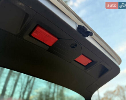 Сірий Фольксваген Пассат, об'ємом двигуна 1.6 л та пробігом 258 тис. км за 9800 $, фото 86 на Automoto.ua