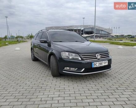 Серый Фольксваген Пассат, объемом двигателя 1.6 л и пробегом 335 тыс. км за 10250 $, фото 3 на Automoto.ua