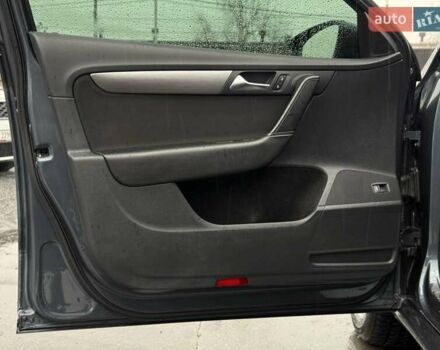 Сірий Фольксваген Пассат, об'ємом двигуна 1.6 л та пробігом 342 тис. км за 8500 $, фото 16 на Automoto.ua