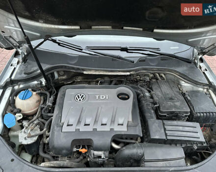 Серый Фольксваген Пассат, объемом двигателя 1.97 л и пробегом 260 тыс. км за 9850 $, фото 40 на Automoto.ua