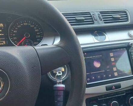 Серый Фольксваген Пассат, объемом двигателя 1.97 л и пробегом 210 тыс. км за 9700 $, фото 10 на Automoto.ua