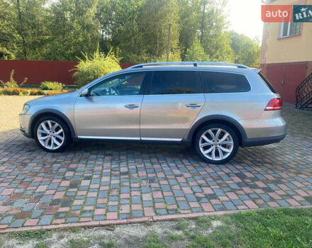 Серый Фольксваген Пассат, объемом двигателя 2 л и пробегом 351 тыс. км за 11300 $, фото 3 на Automoto.ua