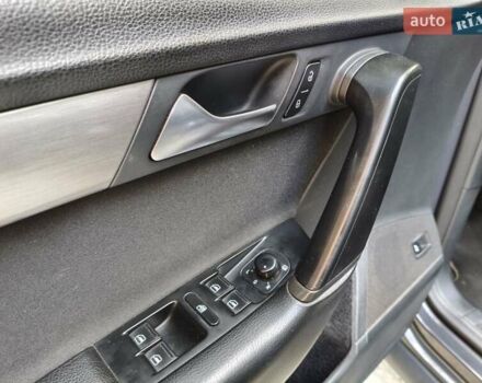 Серый Фольксваген Пассат, объемом двигателя 1.6 л и пробегом 335 тыс. км за 10250 $, фото 20 на Automoto.ua