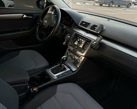 Серый Фольксваген Пассат, объемом двигателя 2 л и пробегом 280 тыс. км за 10000 $, фото 28 на Automoto.ua