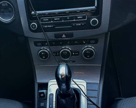 Серый Фольксваген Пассат, объемом двигателя 1.97 л и пробегом 348 тыс. км за 9900 $, фото 7 на Automoto.ua