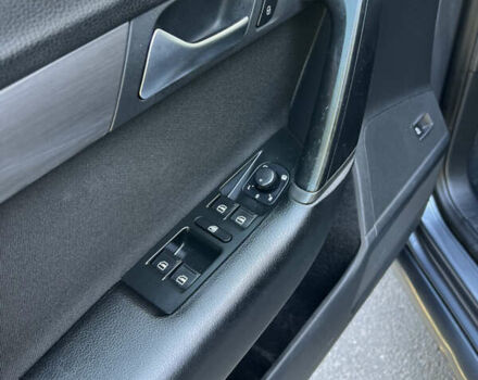 Серый Фольксваген Пассат, объемом двигателя 1.6 л и пробегом 251 тыс. км за 9200 $, фото 11 на Automoto.ua