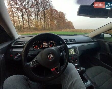 Серый Фольксваген Пассат, объемом двигателя 2 л и пробегом 227 тыс. км за 12999 $, фото 17 на Automoto.ua