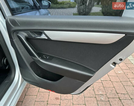 Серый Фольксваген Пассат, объемом двигателя 1.97 л и пробегом 260 тыс. км за 9850 $, фото 16 на Automoto.ua