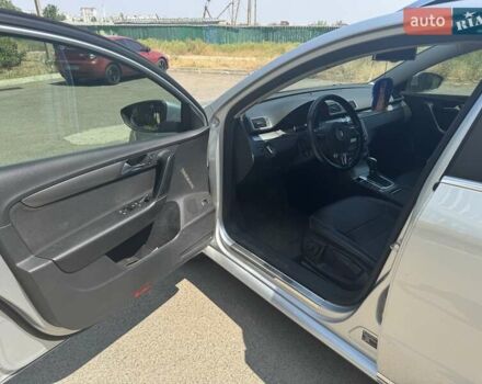 Серый Фольксваген Пассат, объемом двигателя 1.39 л и пробегом 209 тыс. км за 8700 $, фото 11 на Automoto.ua