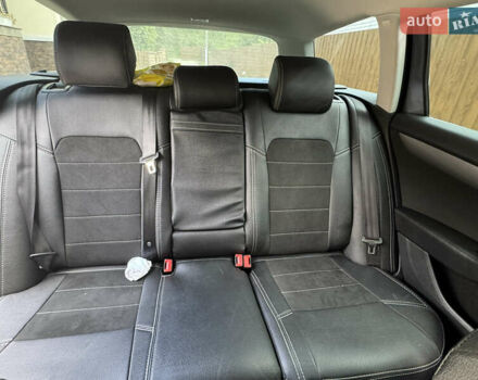 Серый Фольксваген Пассат, объемом двигателя 1.6 л и пробегом 300 тыс. км за 8900 $, фото 5 на Automoto.ua