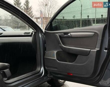 Сірий Фольксваген Пассат, об'ємом двигуна 1.6 л та пробігом 342 тис. км за 8500 $, фото 25 на Automoto.ua