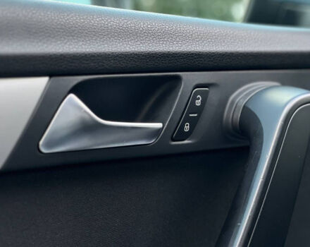 Серый Фольксваген Пассат, объемом двигателя 1.6 л и пробегом 225 тыс. км за 10500 $, фото 10 на Automoto.ua