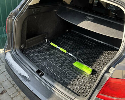 Серый Фольксваген Пассат, объемом двигателя 2 л и пробегом 278 тыс. км за 10300 $, фото 9 на Automoto.ua