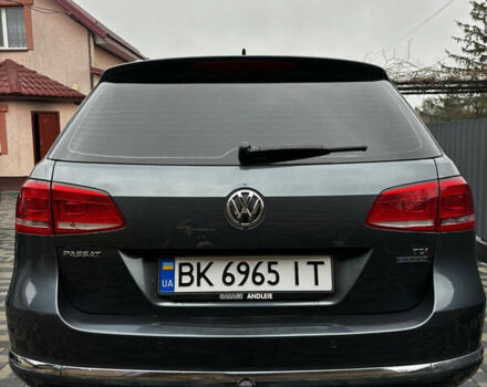 Серый Фольксваген Пассат, объемом двигателя 1.6 л и пробегом 250 тыс. км за 9200 $, фото 11 на Automoto.ua