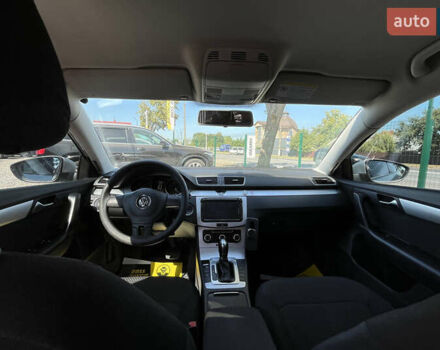 Серый Фольксваген Пассат, объемом двигателя 1.97 л и пробегом 210 тыс. км за 10700 $, фото 22 на Automoto.ua