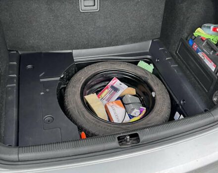 Серый Фольксваген Пассат, объемом двигателя 1.97 л и пробегом 264 тыс. км за 10500 $, фото 14 на Automoto.ua