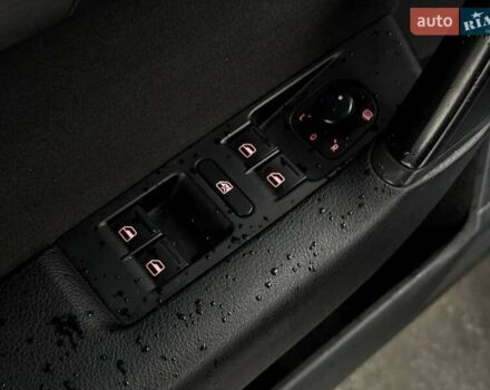 Сірий Фольксваген Пассат, об'ємом двигуна 1.6 л та пробігом 342 тис. км за 8500 $, фото 17 на Automoto.ua