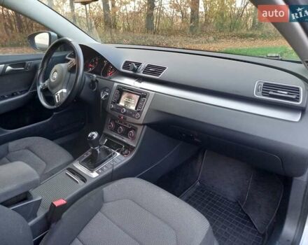 Серый Фольксваген Пассат, объемом двигателя 2 л и пробегом 227 тыс. км за 12999 $, фото 16 на Automoto.ua